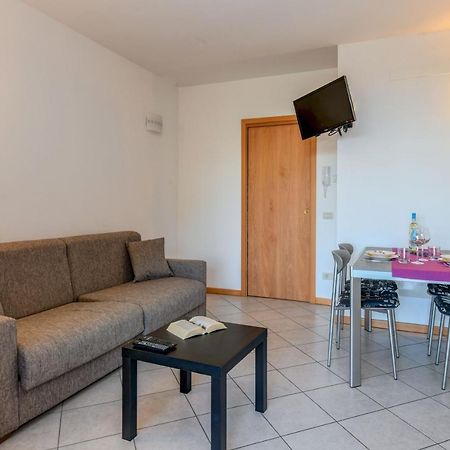 Apartamento 6 Happiness Toscolano-Maderno Exterior foto