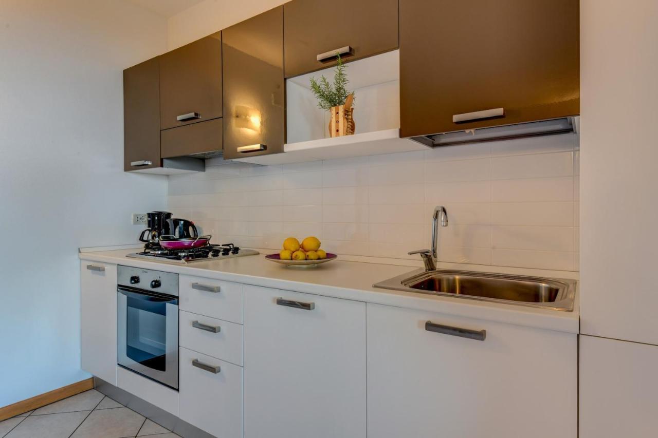 Apartamento 6 Happiness Toscolano-Maderno Exterior foto